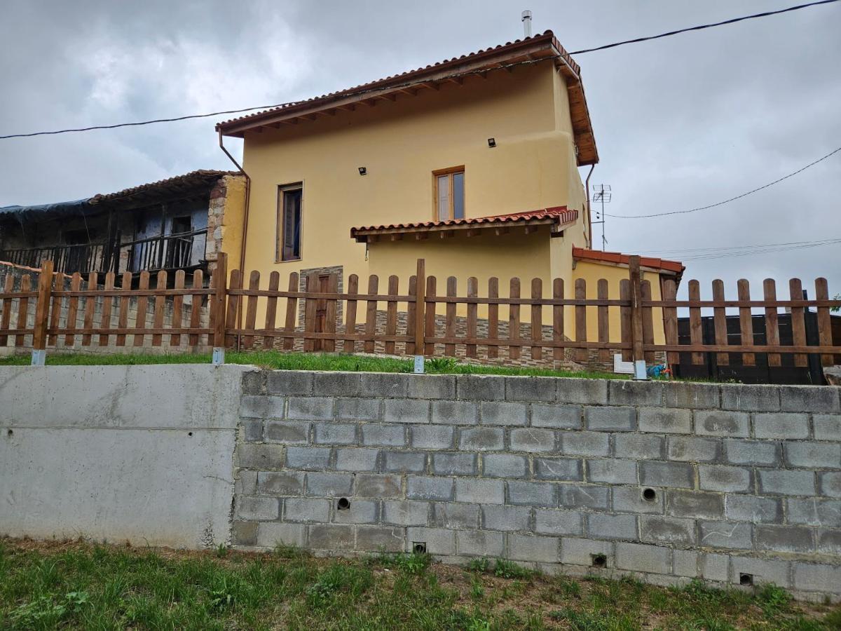 Villa 201A La Huerta De Cayao à Villaviciosa  Extérieur photo